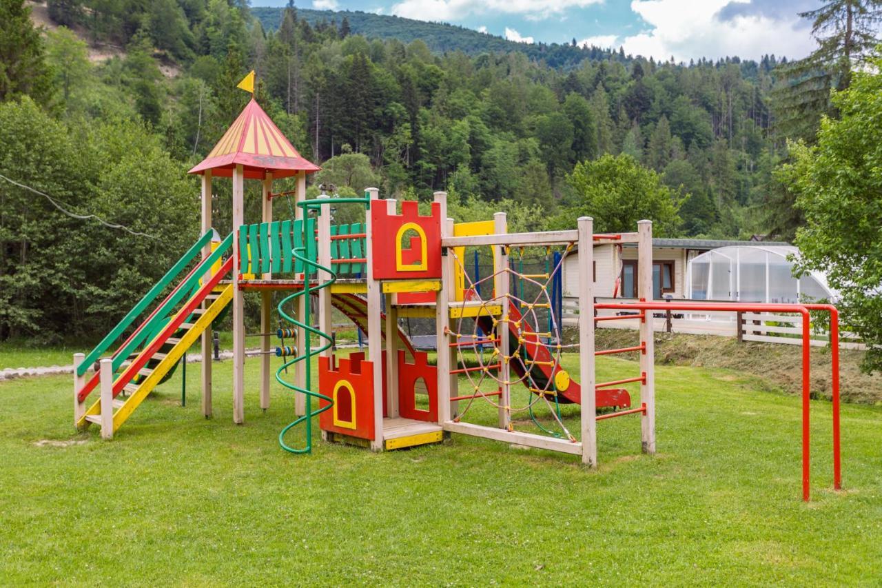 Tsarynka Eco Complex Hotel Slavske Buitenkant foto